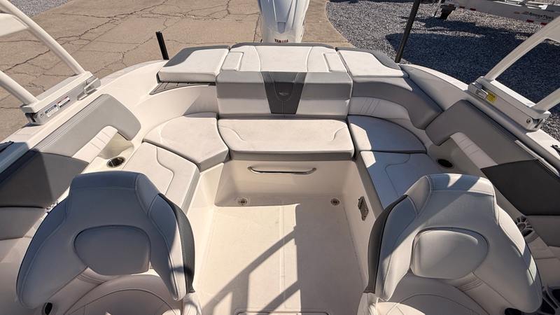 Boat Image 18