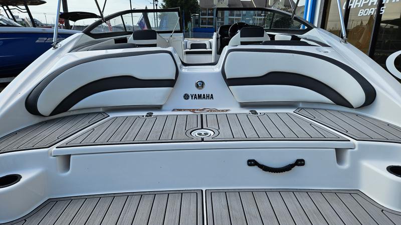 Boat Image 7