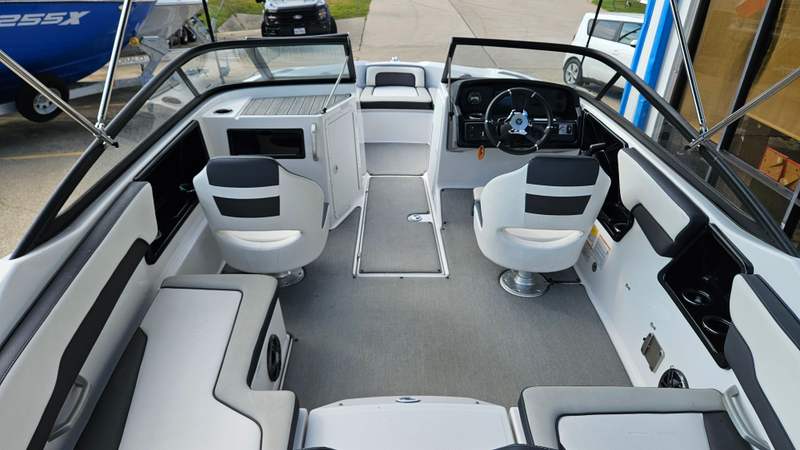 Boat Image 8