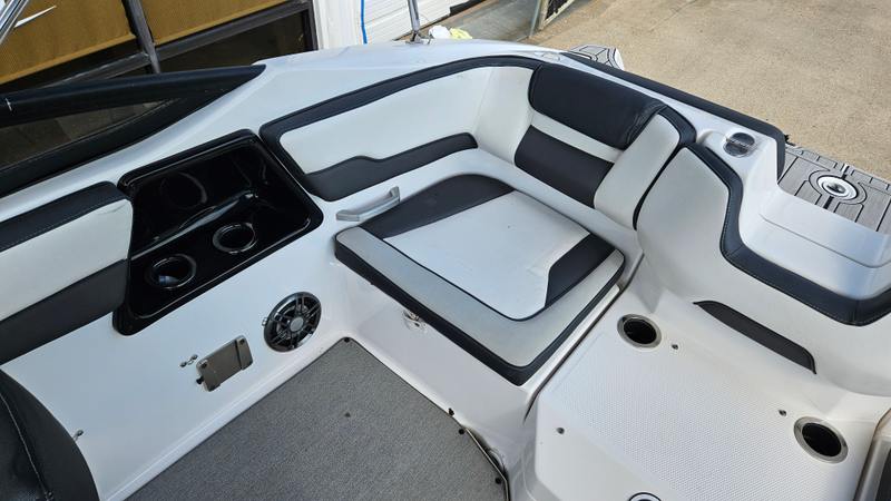 Boat Image 11