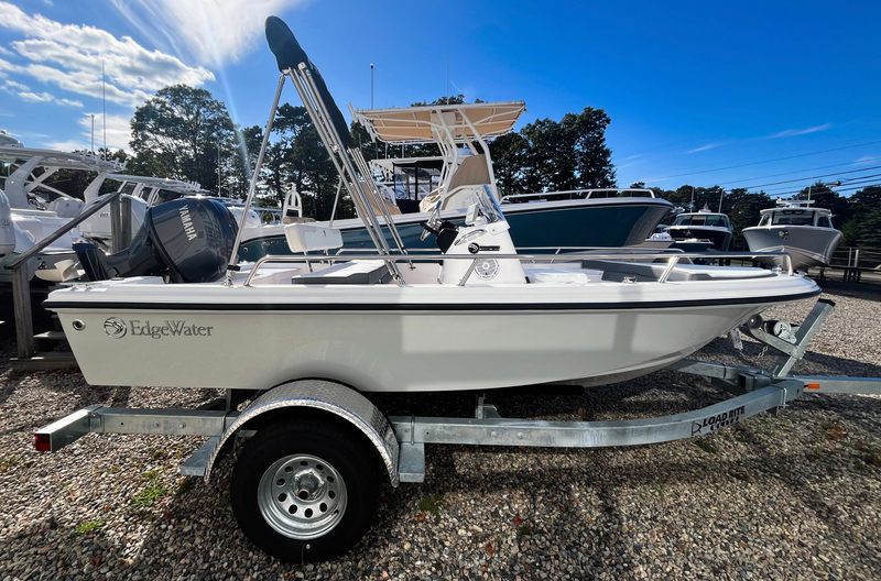 2026 Edgewater 158 CS