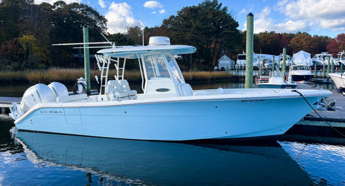2024 Cobia 301 CC