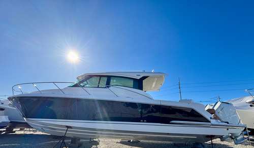 2026 Tiara Yachts 43 LE