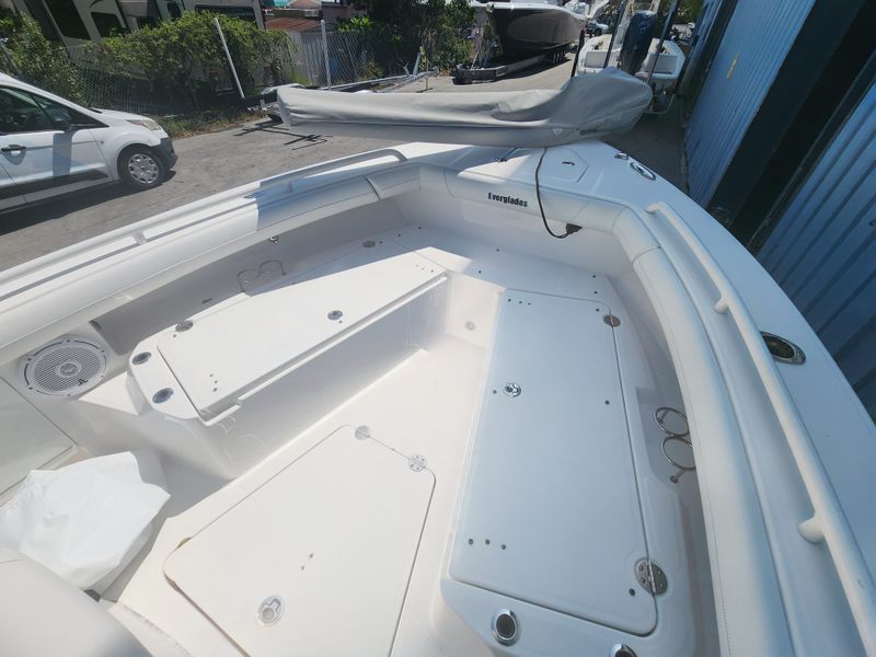 Boat Image 10