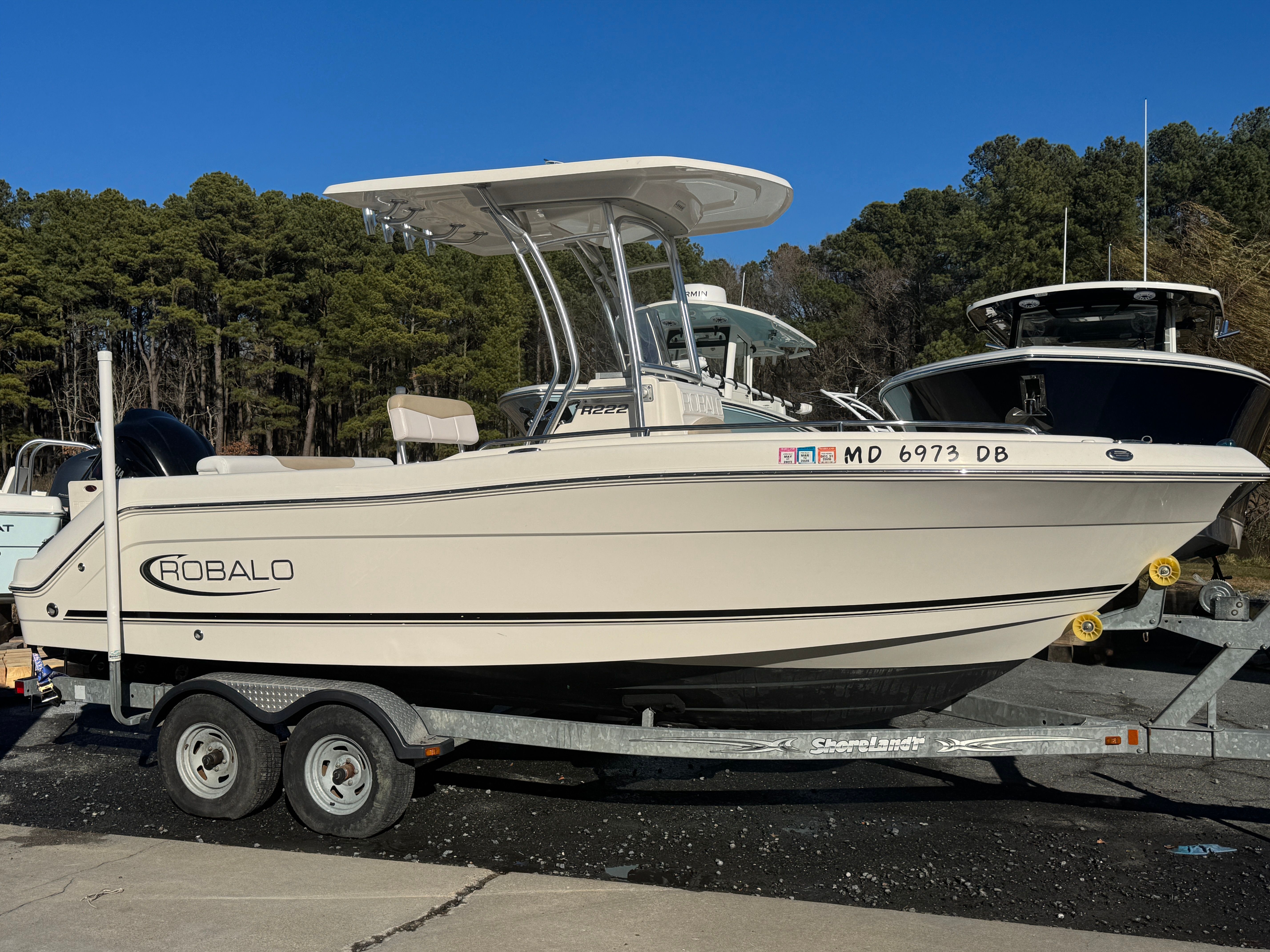 2016 Robalo 222 CC