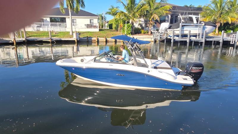 2019 Sea Ray SPX 190