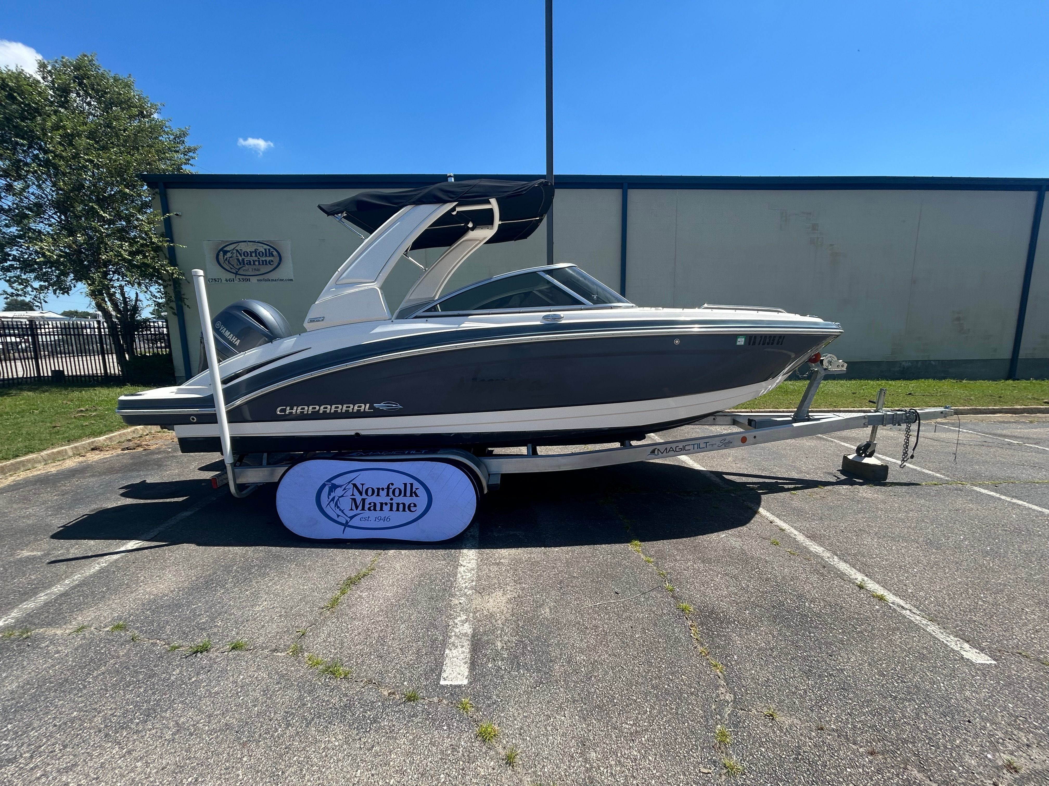 2021 Chaparral 230 Suncoast