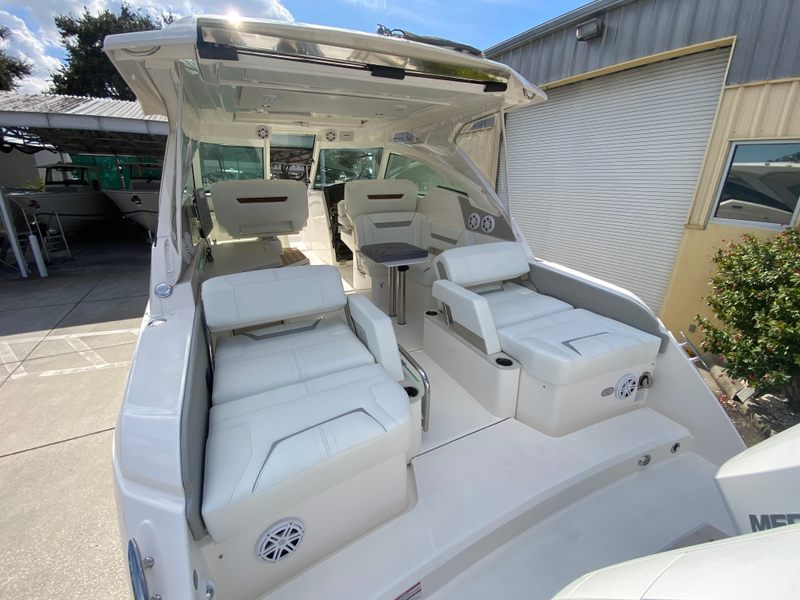 Boat Image 9