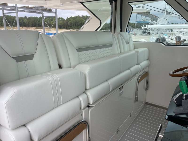 Boat Image 9